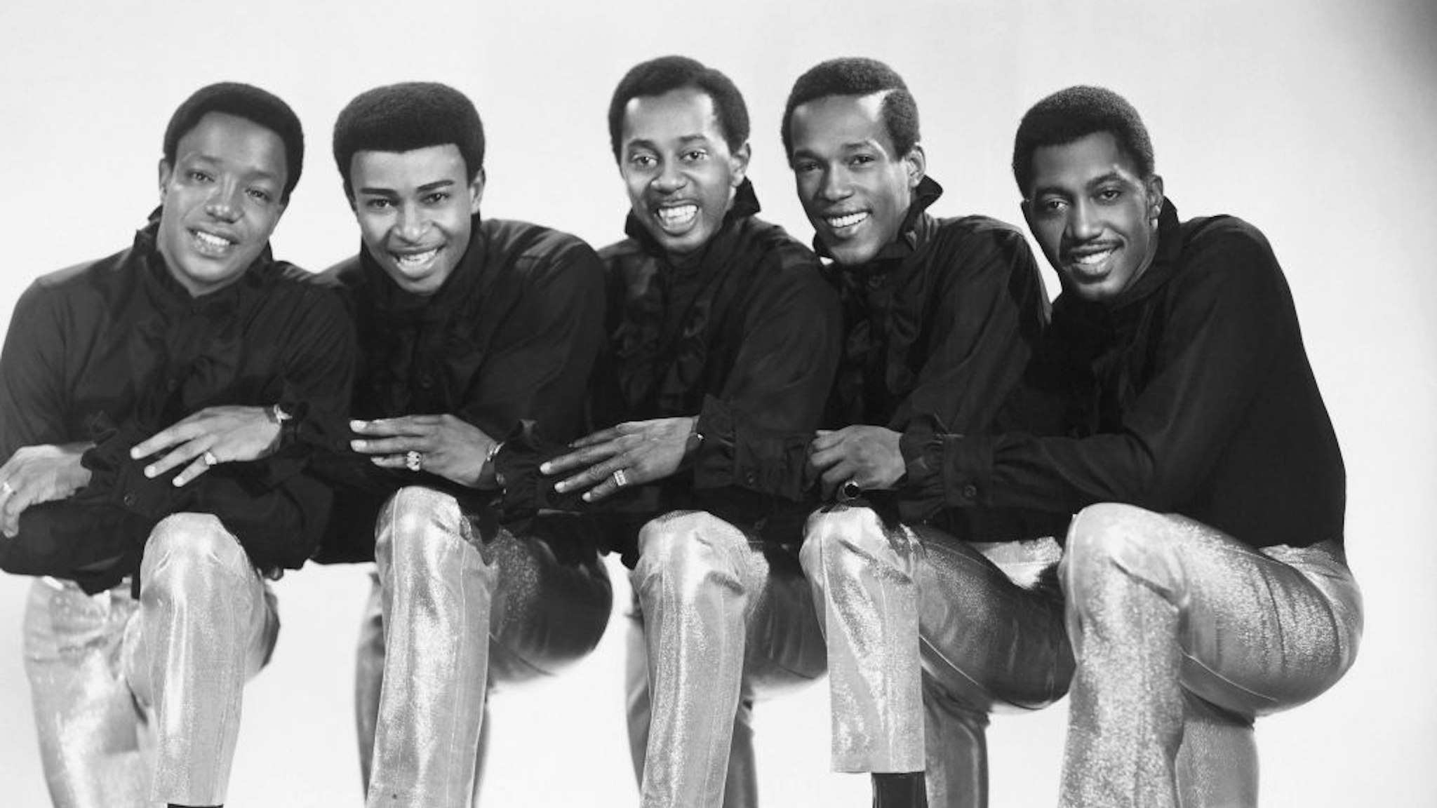 NEW YORK - 1965: L-R: Eddie Kendricks, Paul Williams, Melvin Franklin, David Ruffin and Otis Williams of the R&amp;B group "The Temptations" pose for a portrait in 1965 in New York City, New York. (Photo by Michael Ochs Archives/Getty Images)