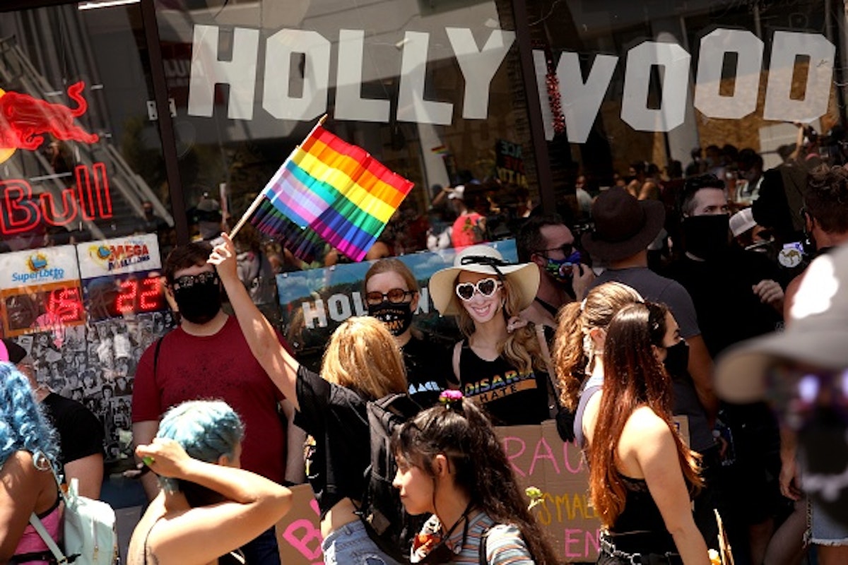 lgbtq-writers-call-on-hollywood-to-dig-deeper-and-do-better-on