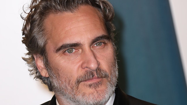 BEVERLY HILLS, CALIFORNIA - FEBRUARY 09: Joaquin Phoenix attends the 2020 Vanity Fair Oscar Party at Wallis Annenberg Center for the Performing Arts on February 09, 2020 in Beverly Hills, California.