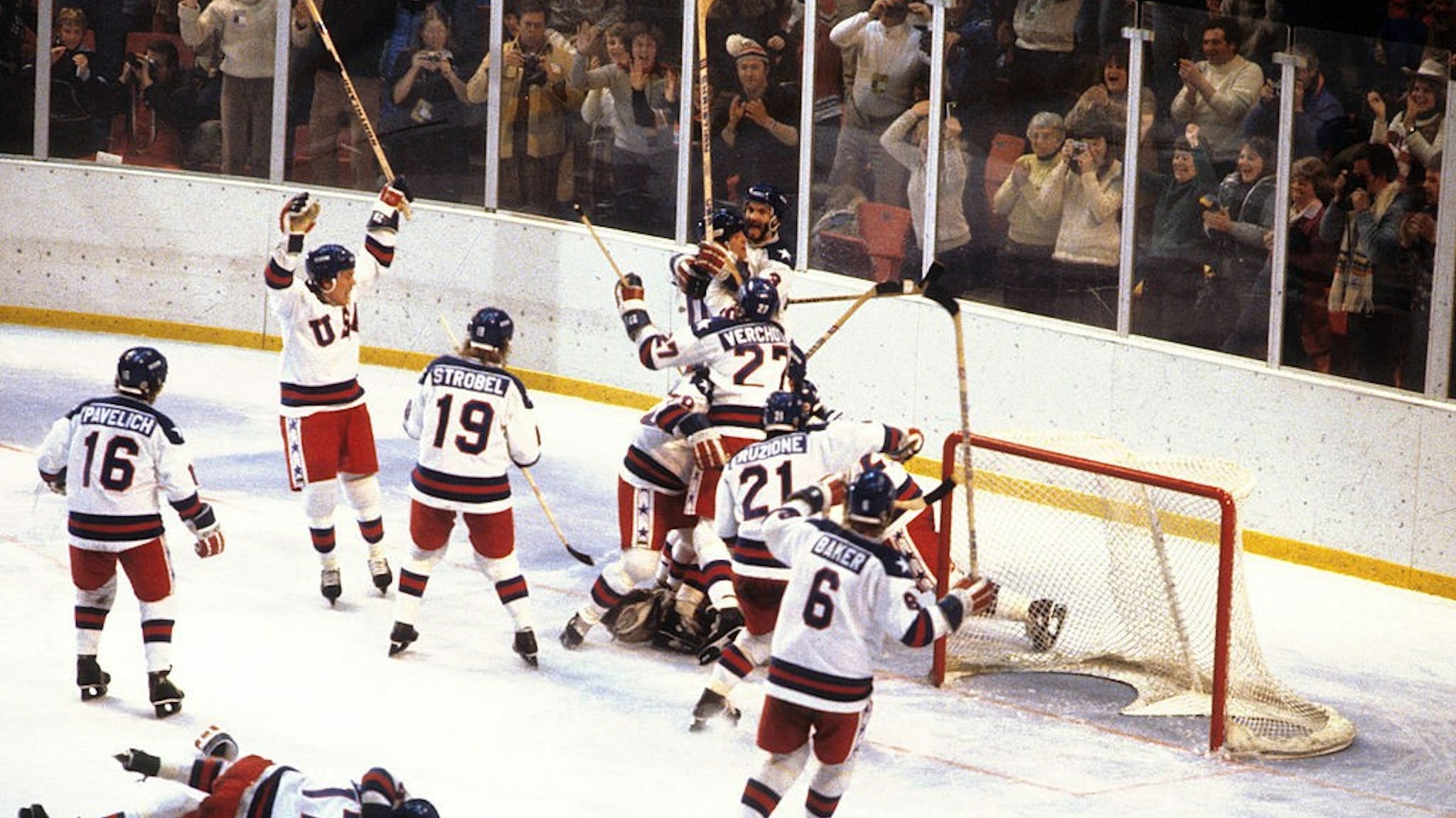 Hockey: 1980 Winter Olympics: Overall view of Team USA players victorious on ice after winning Medal Round game vs USSR at Olympic Fieldhouse in the Olympic Center. Miracle on Ice. Lake Placid, NY 2/22/1980 CREDIT: Heinz Kluetmeier (Photo by