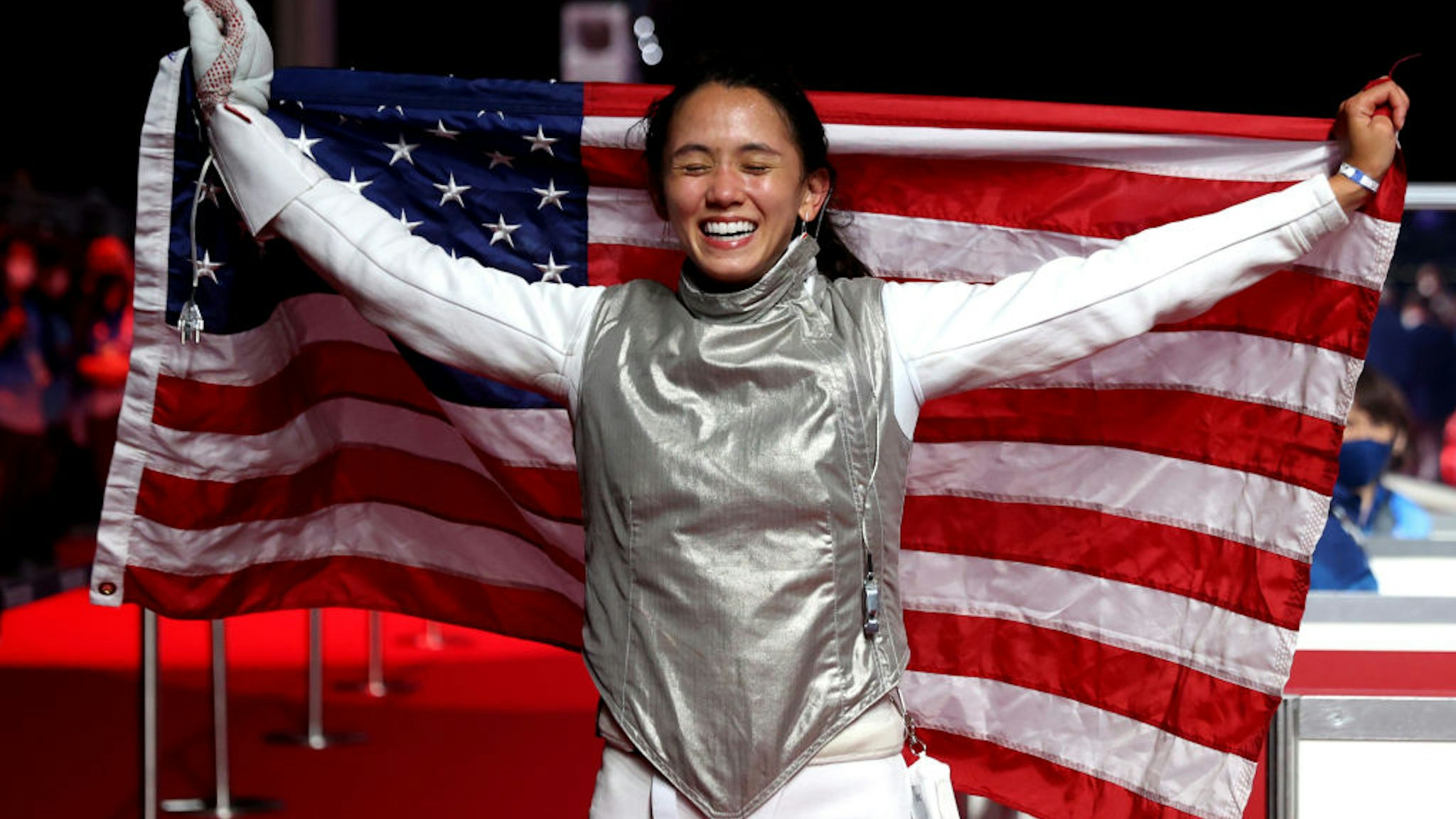 CHIBA, JAPAN - JULY 25: Lee Kiefer of Team United States celebrates winning the Women's Foil Individual Fencing Gold Medal Bout against Inna Deriglazova of Team ROC on day two of the Tokyo 2020 Olympic Games at Makuhari Messe Hall on July 25, 2021 in Chiba, Japan. (Photo by Elsa/Getty Images)