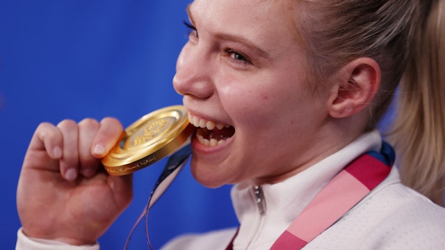 Jade Carey of Team United States poses with her gold medal during the Women's Floor Exercise Final on day ten of the Tokyo 2020 Olympic Games at Ariake Gymnastics Centre on August 02, 2021 in Tokyo, Japan.