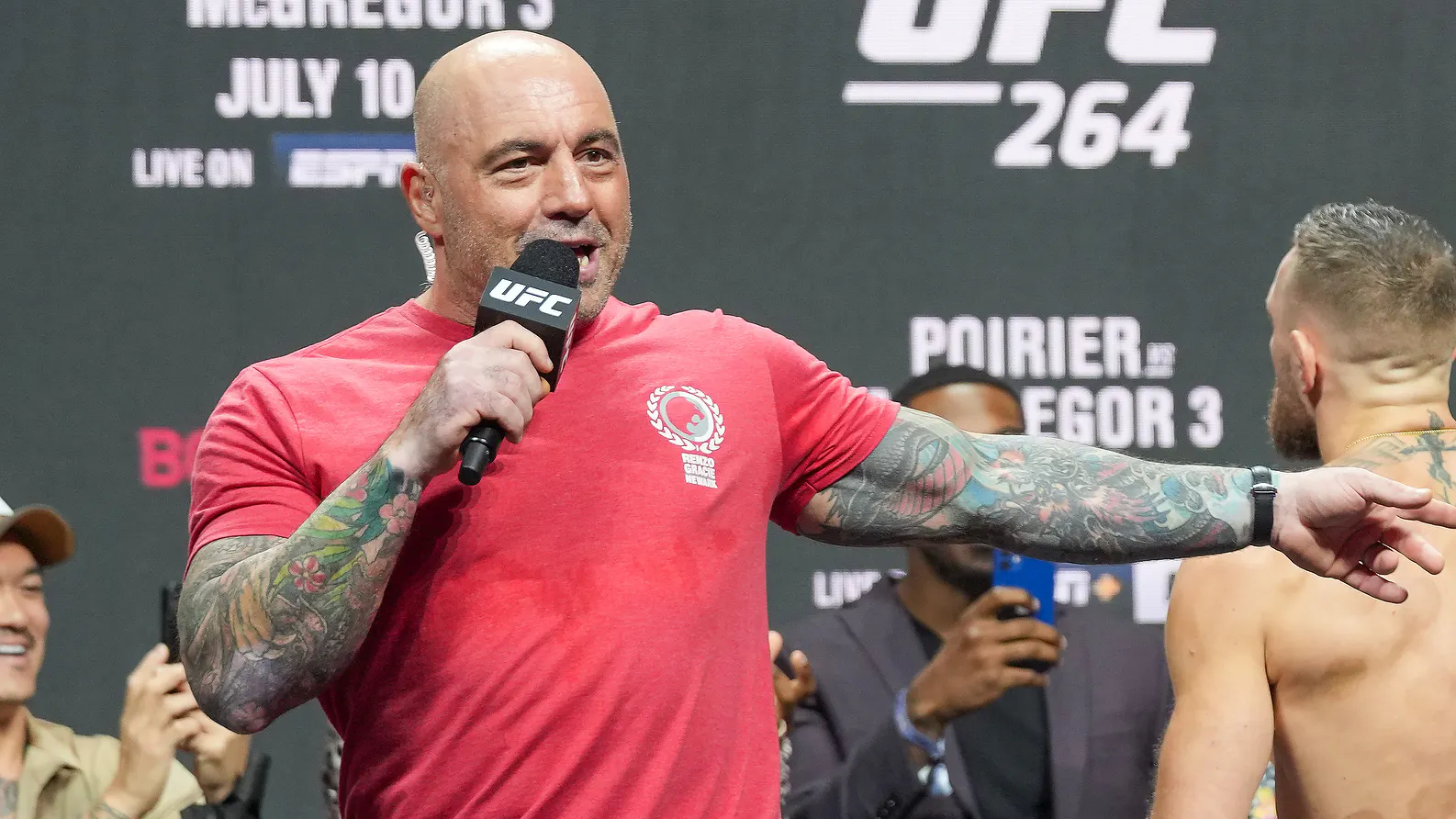 Rogan Blasts Vaccine Passports: People ‘Don’t Understand History,’ ‘One Step Closer To Dictatorship’