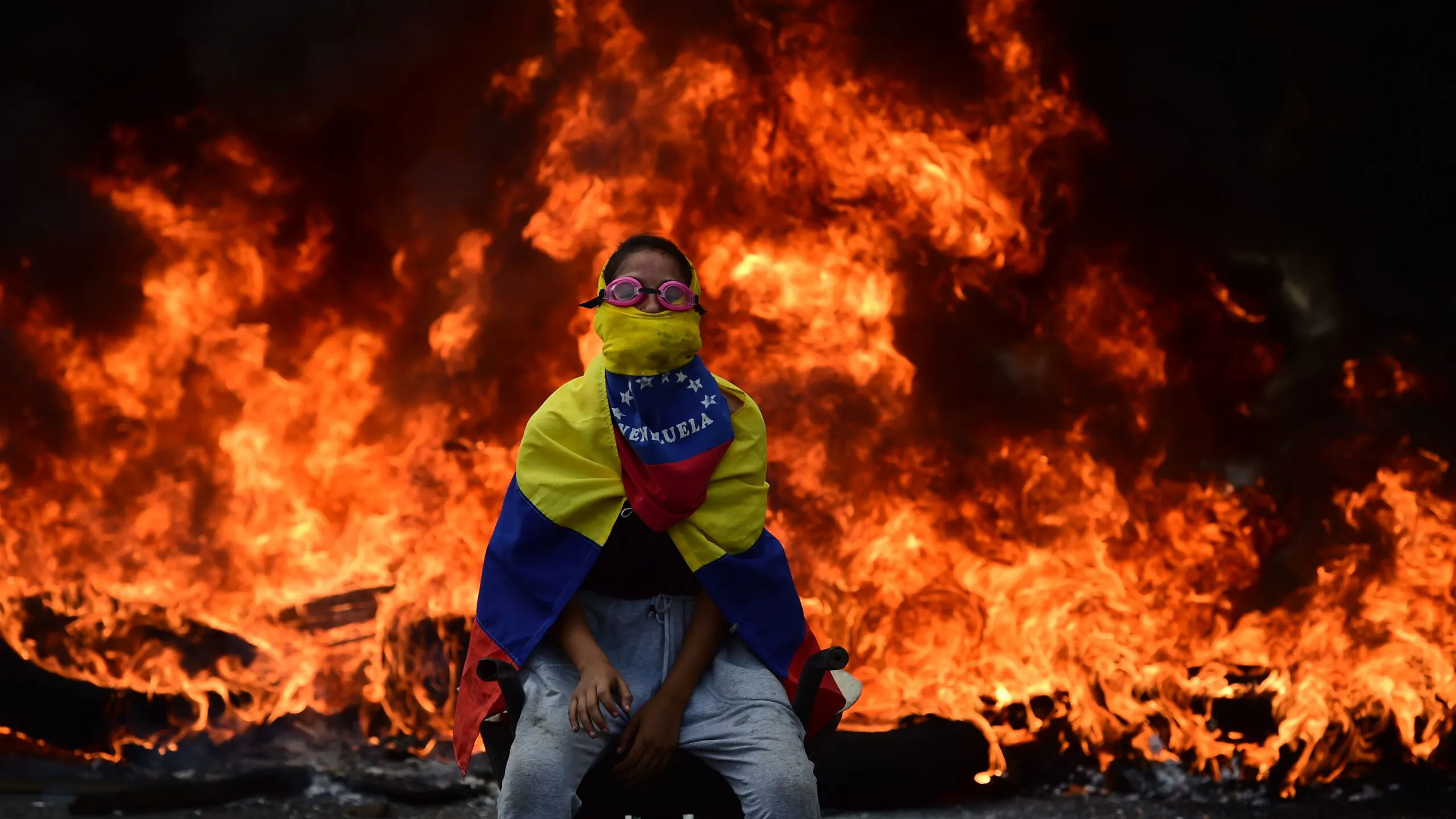 ‘A La Calle’ : The HBO Doc On Venezuela’s Collapse That Fails To Mention Socialism