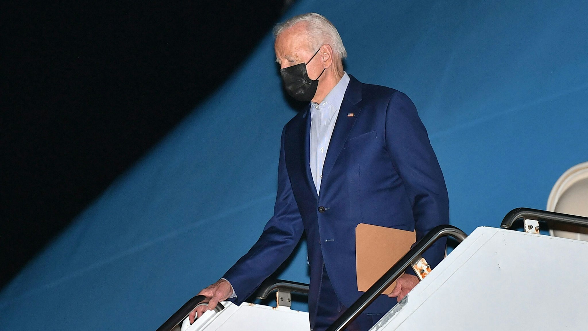 US President Joe Biden steps off Air Force One upon arrival at Philadelphia International Airport in Philadelphia, Pennsylvania on September 3, 2021. - Biden is heading to Wilmington, Delaware to spend the weekend at his residence.