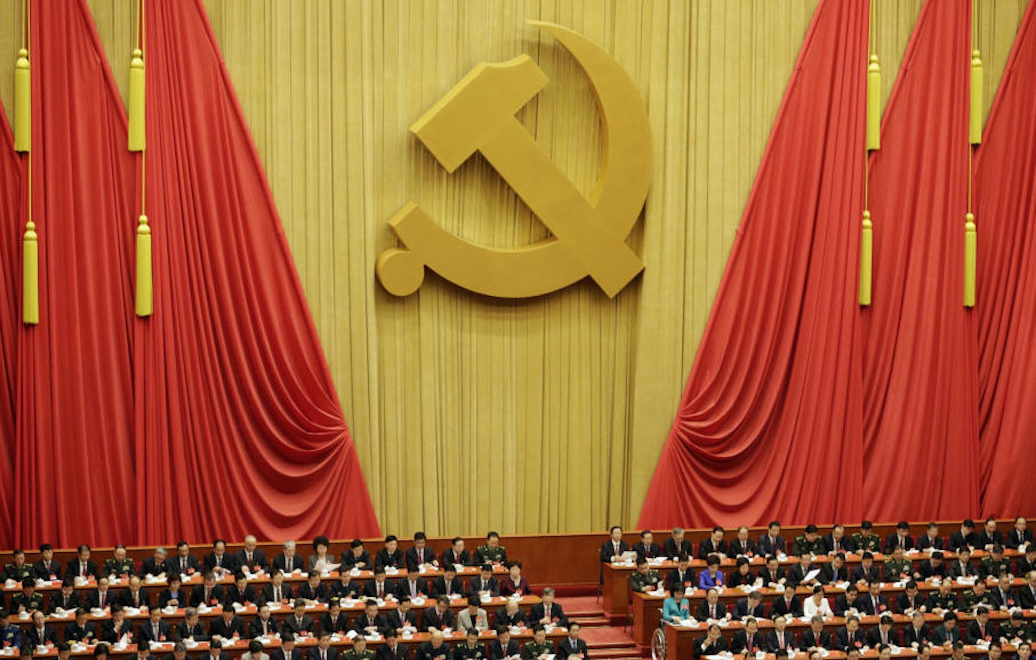 Delegates attend the opening of the 19th National Congress of the Communist Party of China at the Great Hall of the People in Beijing, China, on Wednesday, Oct. 18, 2017. Xi warned of “severe” challenges, as he kicked off a twice-a-decade party meeting that may signal if he will appoint a successor to rule after 2022.