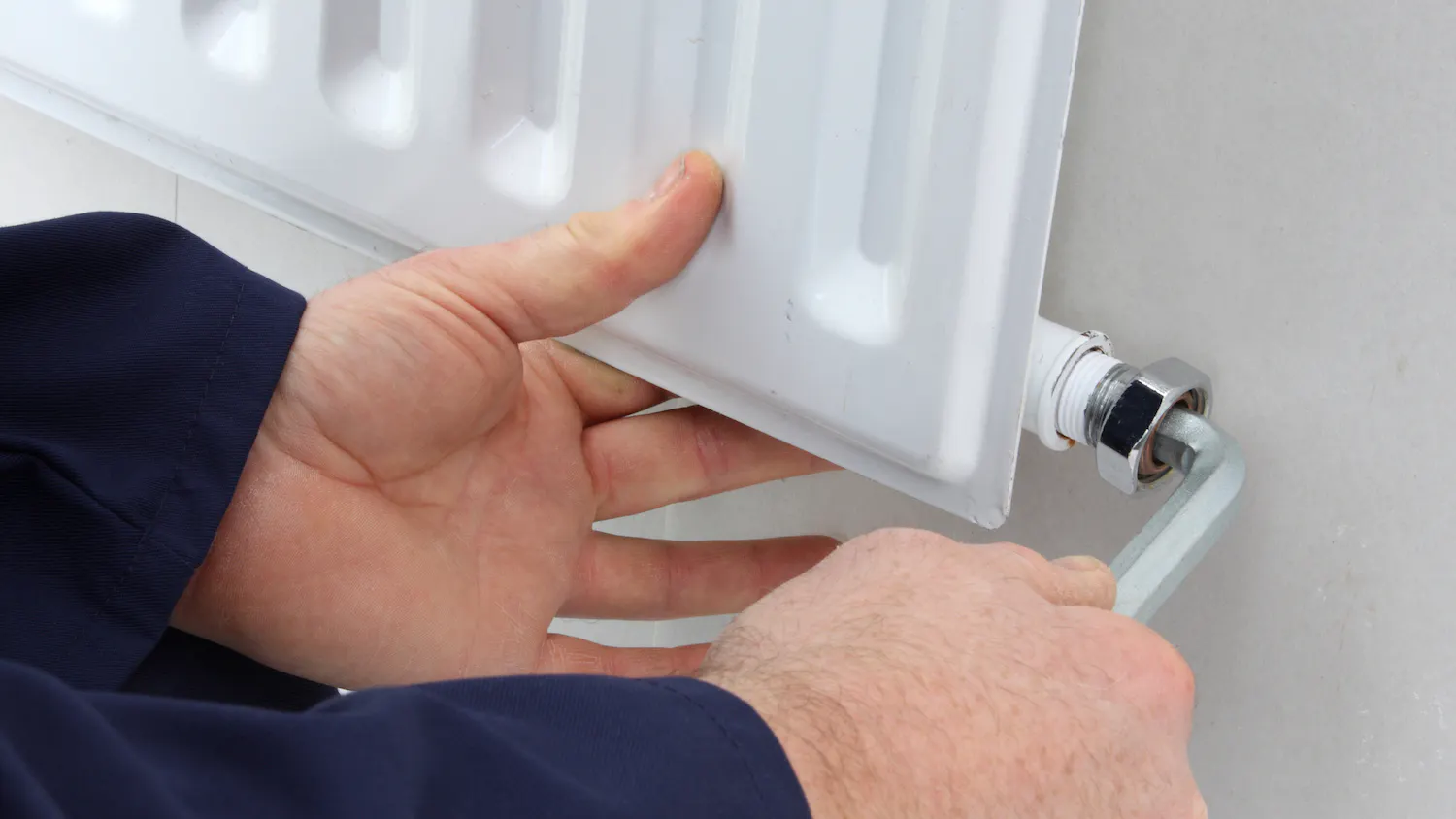 Male College Student Complains About ‘Cisgender Men’ Installing Radiator In His Dorm Room