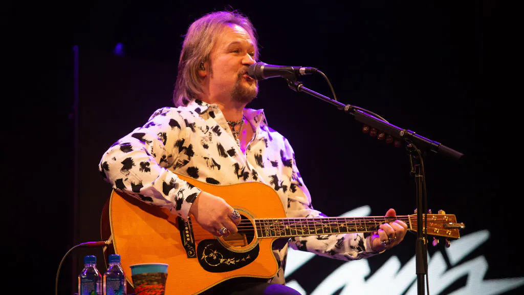 Chicago PD Under Investigation After It ‘Likes’ Travis Tritt Tweet Slamming Bud Light’s Partnership With Dylan Mulvaney