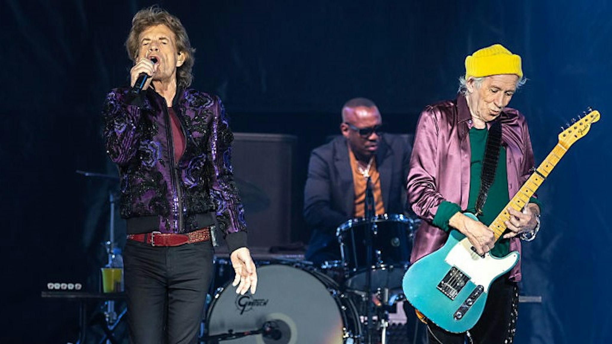 CHARLOTTE, NORTH CAROLINA - SEPTEMBER 30: Singer Mick Jagger (L) and guitarist Keith Richards of The Rolling Stones perform at Bank of America Stadium on September 30, 2021 in Charlotte, North Carolina. (Photo by
