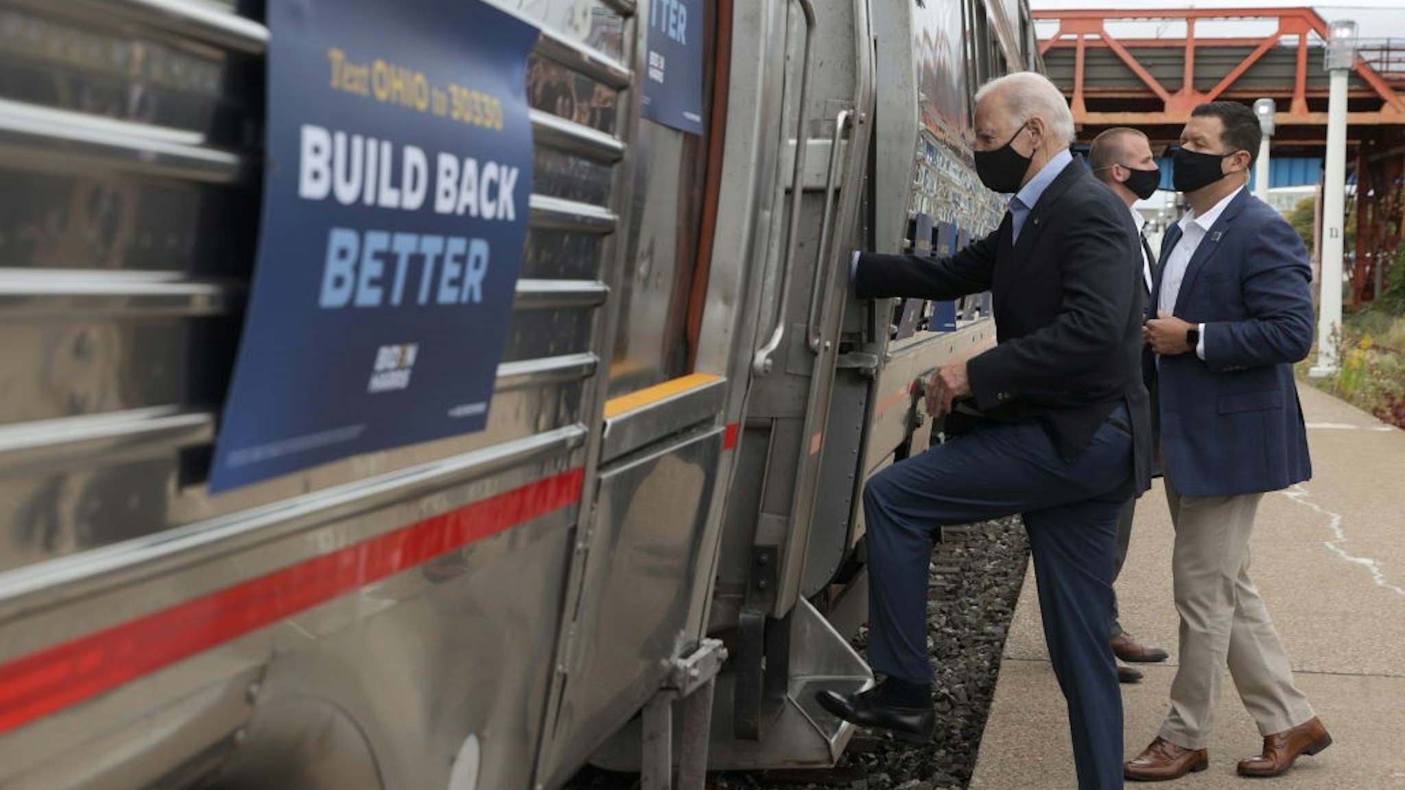 CLEVELAND, OHIO - SEPTEMBER 30: Democratic U.S. presidential nominee Joe Biden embarks on a train campaign tour at the Cleveland Amtrak Station September 30, 2020 in Cleveland, Ohio. Former Vice President Biden continues to campaign for the upcoming presidential election today on a day-long train tour with stops in Ohio and Pennsylvania. (Photo by