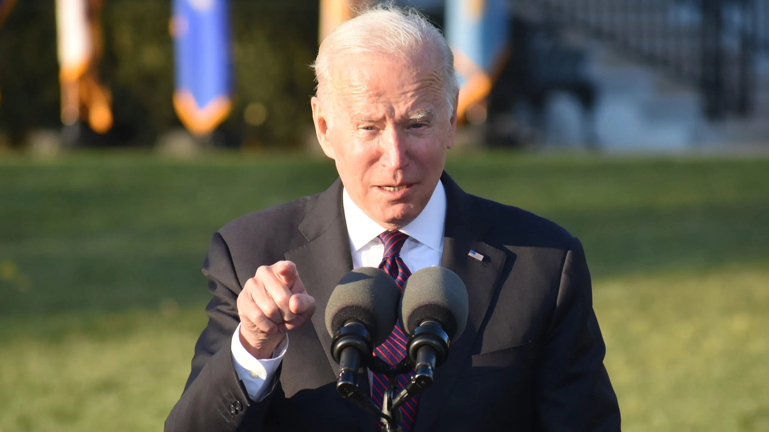 Democrats Start Blaming Biden For High Gas Prices, Slam His ‘Policy Band-Aid’ Of Releasing Oil Reserves