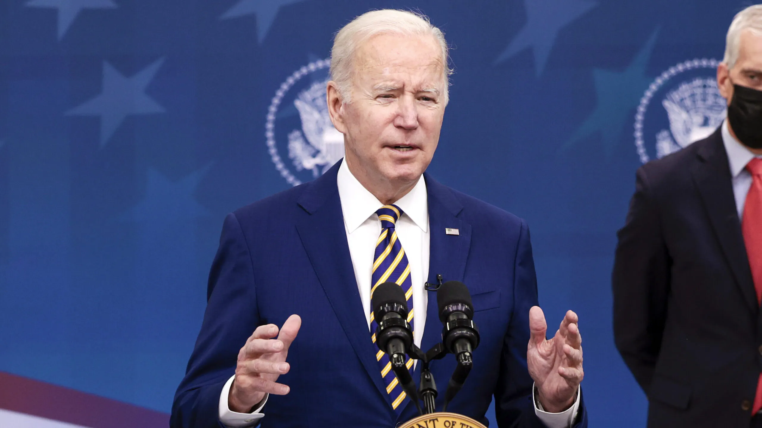Federal Judge Blocks Biden From Implementing Vaccine Mandate On Federal Contractors In 3 States