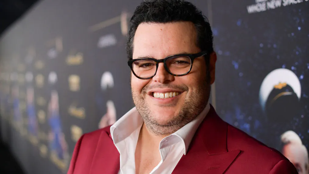 Actor Josh Gad Says Verdict Of ‘F***er’ Kyle Rittenhouse A Go-Ahead For ‘Vigilantes’ To ‘Kill’ Protesters; Seemingly Calls Critics ‘Incels,’ ‘Racists’
