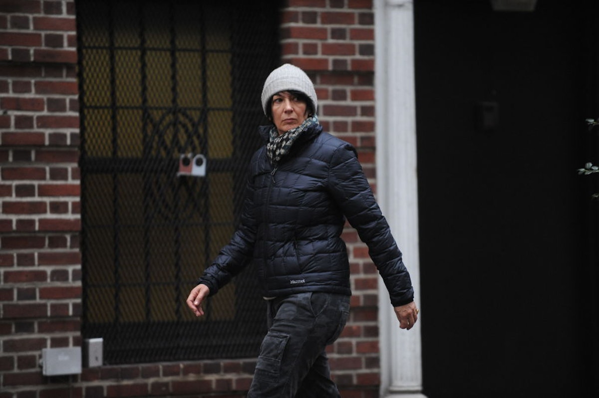 Ghislaine Maxwell Accuser Breaks Down In Court As She Describes Sexual Abuse When She Was 14