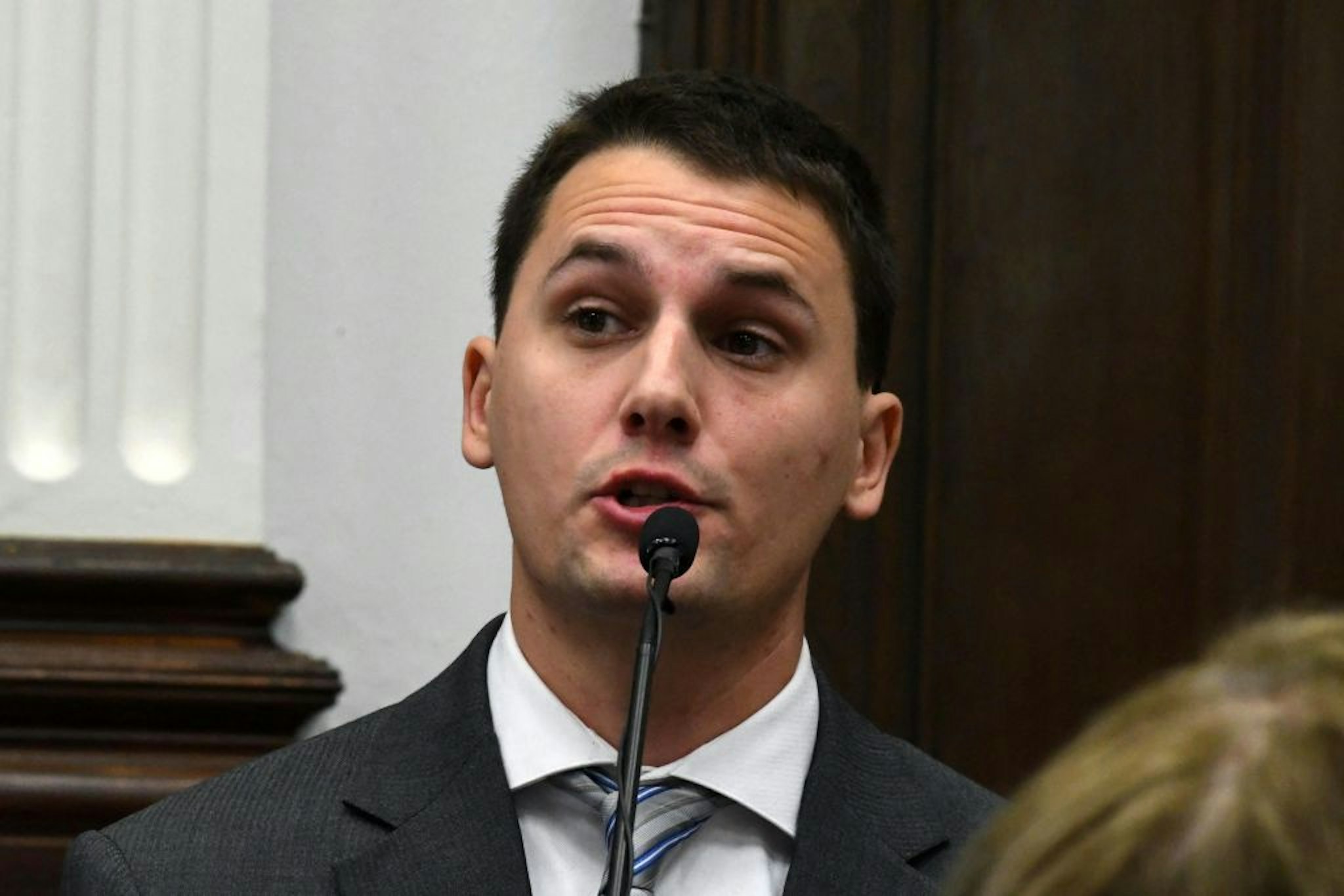 KENOSHA, WISCONSIN - NOVEMBER 05: Military veteran JASON LACKOWSKI testifies during the trial of Kyle Rittenhouse on November 5, 2021 in Kenosha, Wisconsin. Rittenhouse is accused of shooting three demonstrators, killing two of them, during a night of unrest that erupted in Kenosha after a police officer shot Jacob Blake seven times in the back while being arrested in August 2020. Rittenhouse, from Antioch, Illinois, was 17 at the time of the shooting and armed with an assault rifle. He faces counts of felony homicide and felony attempted homicide. (Photo by Mark Hertzberg-Pool/Getty Images)