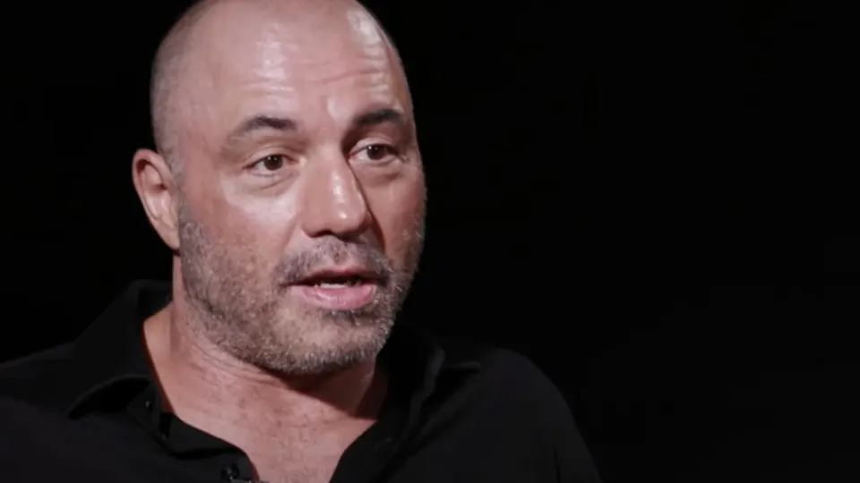 Rogan Rips Kaepernick Comparing NFL To Slavery: ‘What The F*** Are You Talking About?’
