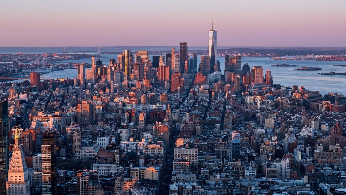 Average Manhattan Rent Surges Past 5000 Per Month