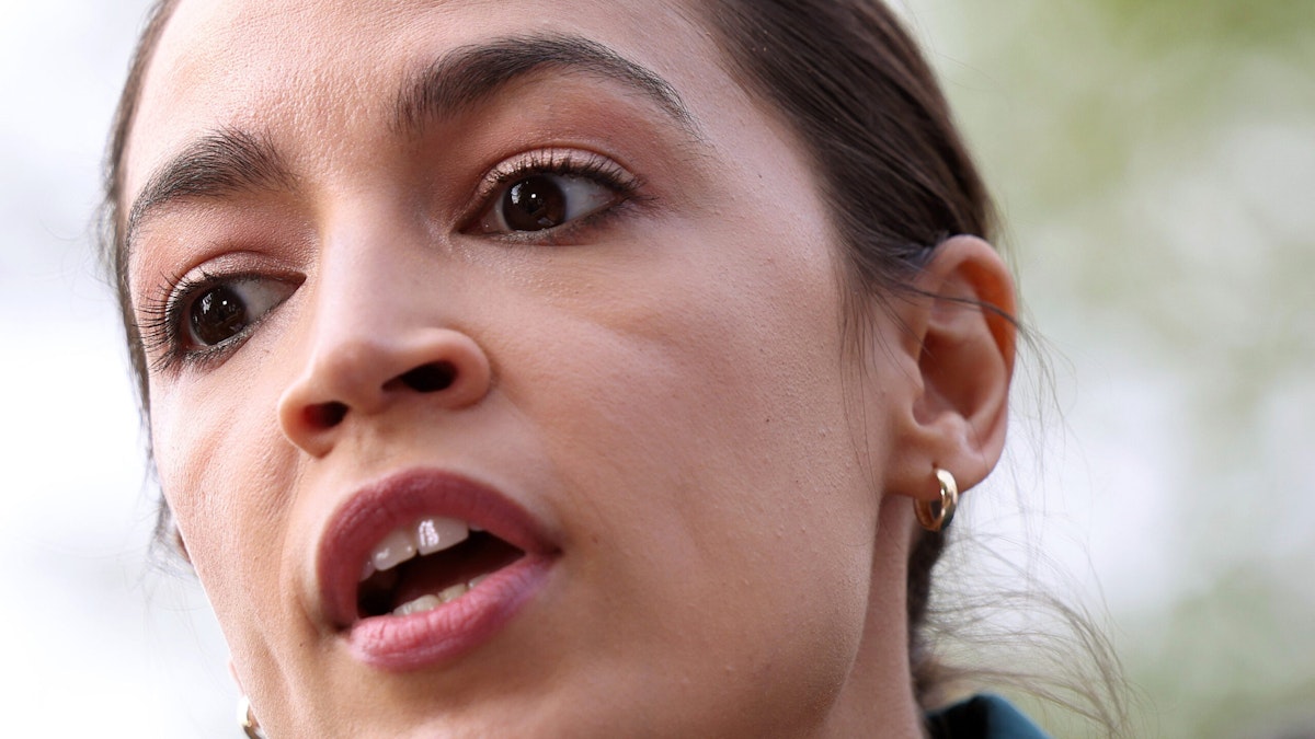 Ocasio Cortez Blasted After Being Caught In Miami Beach As Nyc Sets