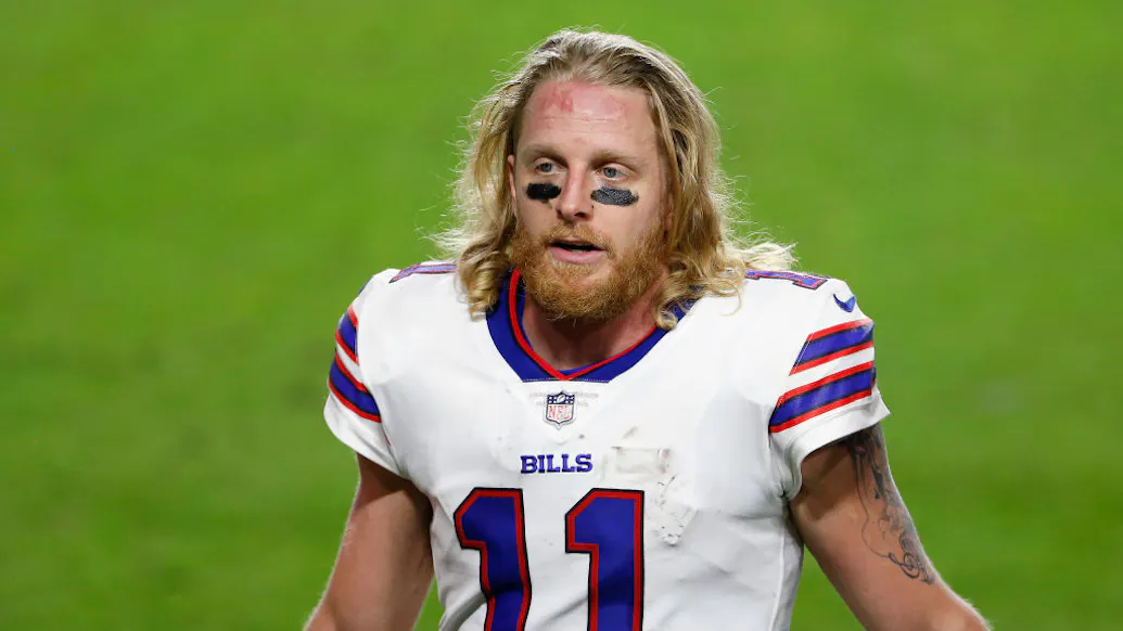 Buffalo Bills Player Not Backing Down From Vax Stance, Mocks NFL COVID Rules