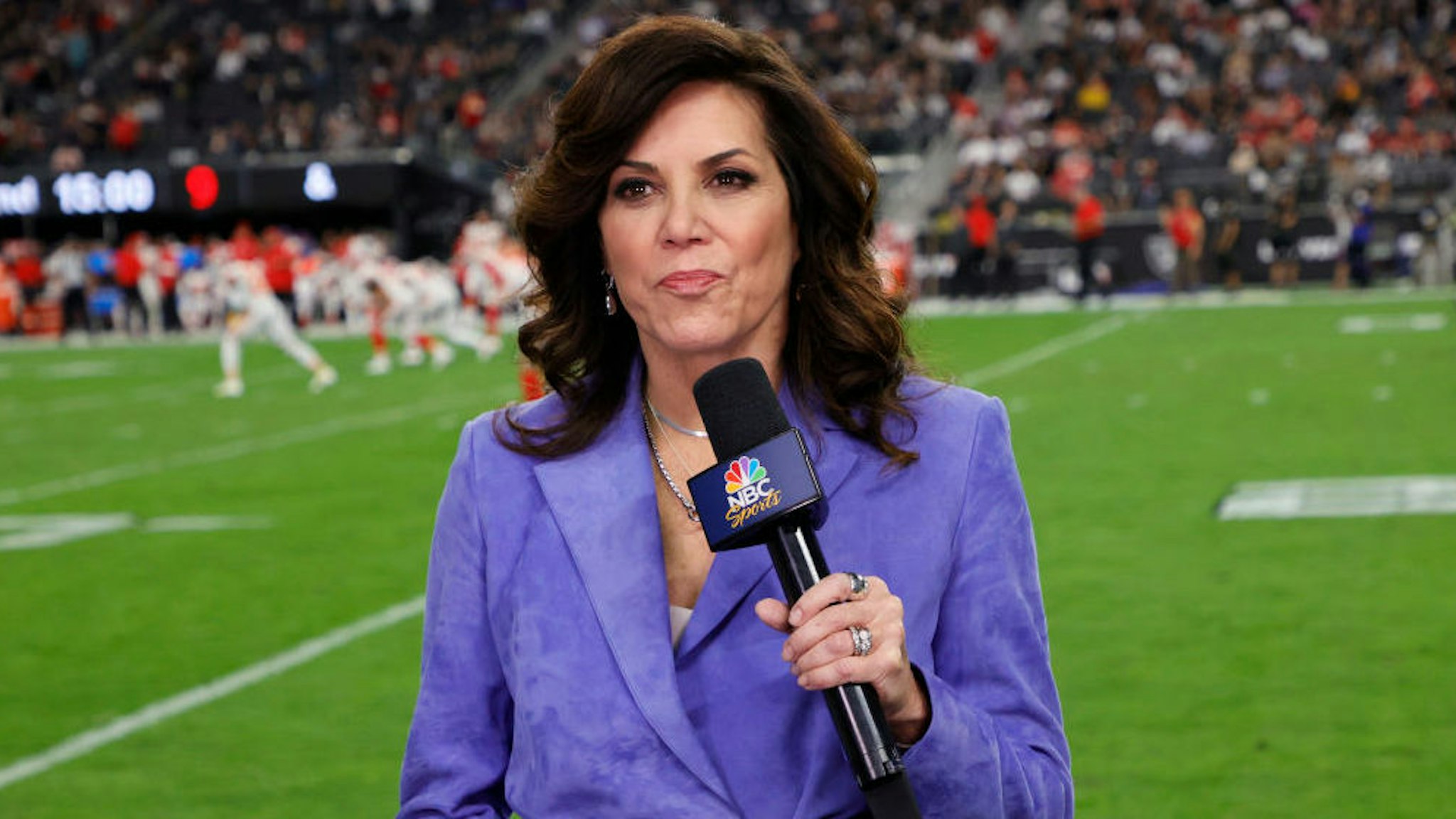 LAS VEGAS, NEVADA - NOVEMBER 14: NBC "Sunday Night Football" sideline reporter Michele Tafoya speaks during a game between the Kansas City Chiefs and the Las Vegas Raiders at Allegiant Stadium on November 14, 2021 in Las Vegas, Nevada. The Chiefs defeated the Raiders 41-14. (Photo by Ethan Miller/Getty Images)