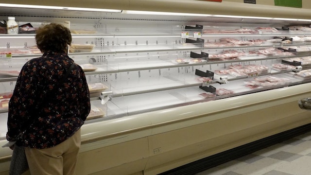 Omicron's Continued Spread And Supply Chain Disruptions Add To Low Inventory On Store Shelves MIAMI, FLORIDA - JANUARY 11: Shelves displaying meat are partially empty as shoppers makes their way through a supermarket on January 11, 2022 in Miami, Florida. The coronavirus Omicron variant is still disrupting the supply chain causing some empty shelves at stores. (Photo by Joe Raedle/Getty Images) Joe Raedle / Staff