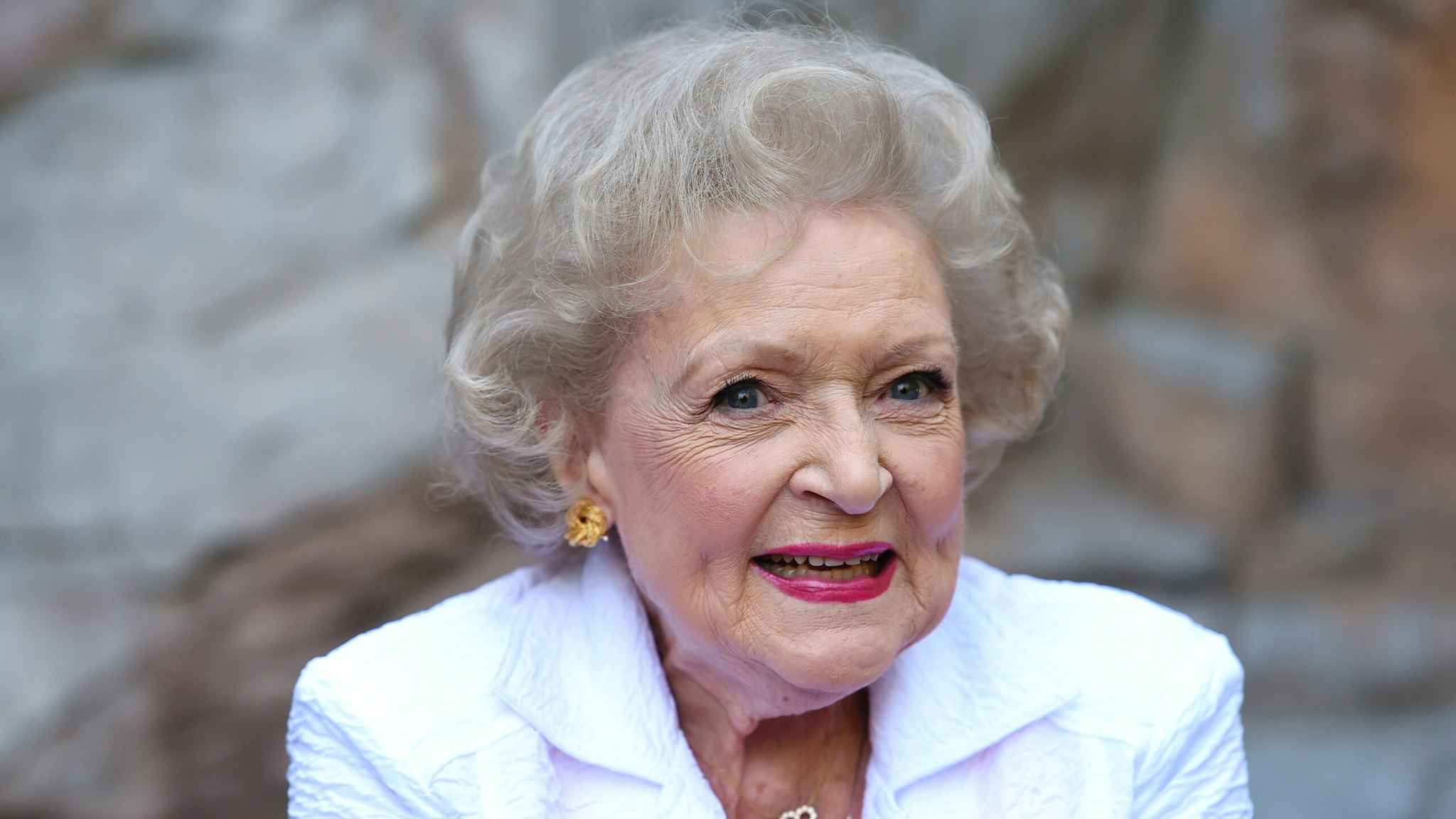 LOS ANGELES, CA - JUNE 20: Actress Betty White attends The Greater Los Angeles Zoo Association's (GLAZA) 45th Annual Beastly Ball at the Los Angeles Zoo on June 20, 2015 in Los Angeles, California.