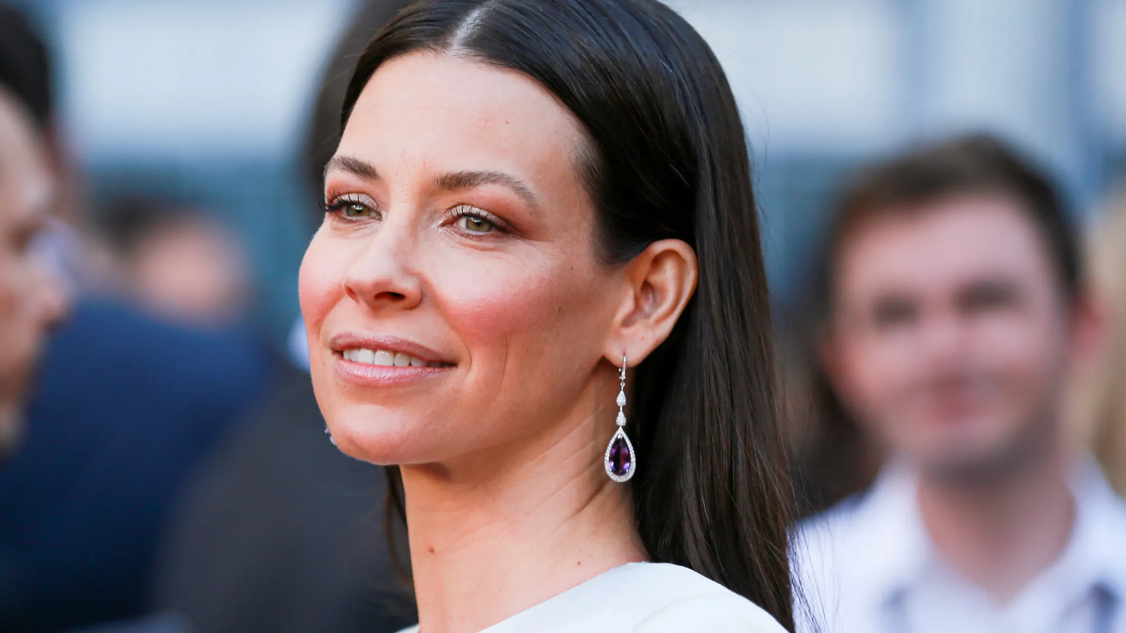 Twitter Outraged Over Marvel Actress Evangeline Lilly Publicizing Stance Against Vaccine Mandates