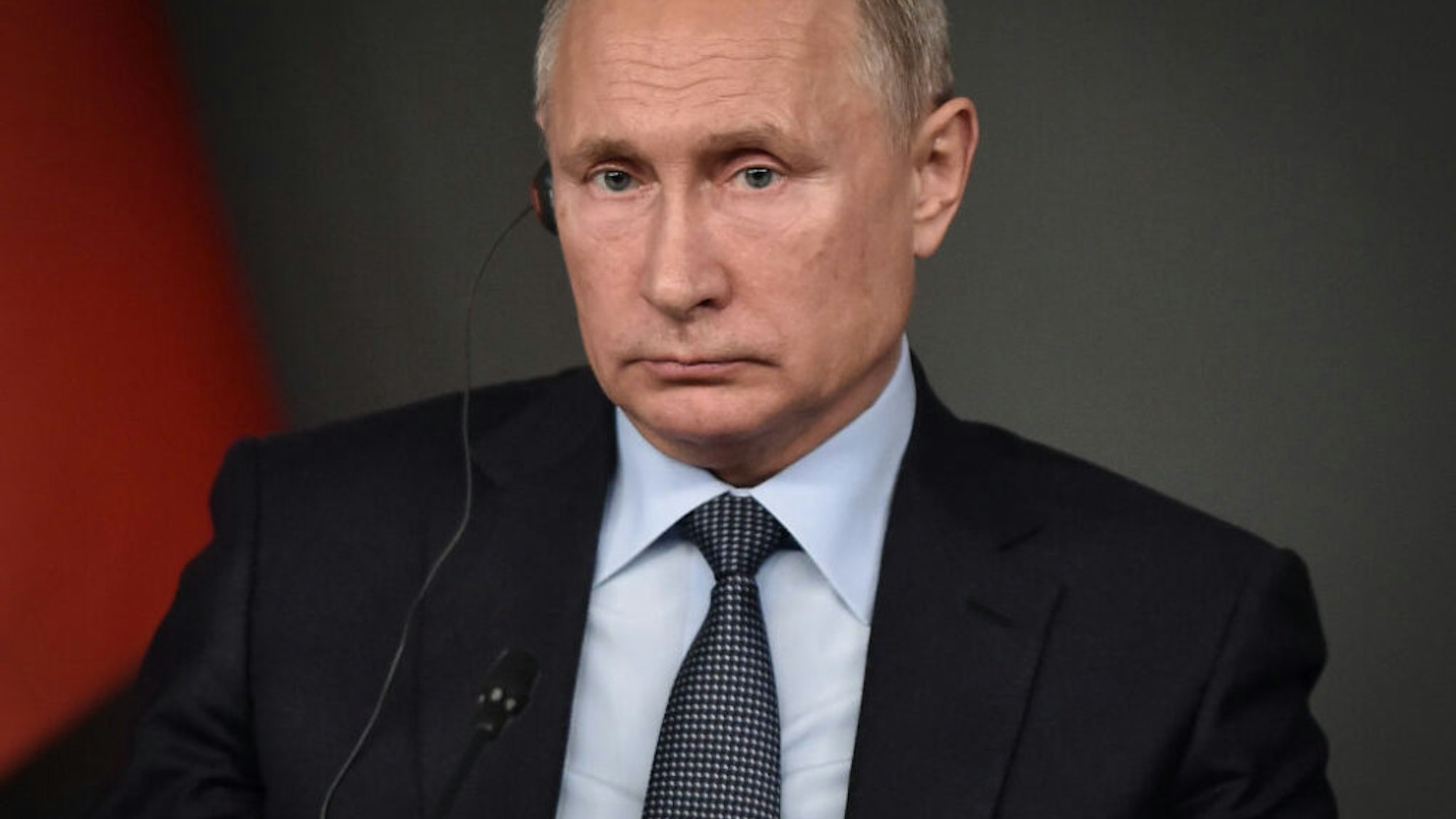 Russian President Vladimir Putin attends a conference as part of a summit called to attempt to find a lasting political solution to the civil war in Syria which has claimed in excess of 350 000 lives, at Vahdettin Mansion in Istanbul, on October 27, 2018. - The leaders of Turkey, Russia, France and Germany are set to meet in Istanbul to try to find a lasting political solution to the Syrian civil war and salvage a fragile ceasefire in a rebel-held northern province.