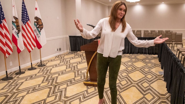 Pasadena, CA - August 28,2021: Caitlyn Jenner, candidate for Governor talks with reporters after a town hall event Saturday, Aug. 28, 2021 in Pasadena, CA. (Brian van der Brug / Los Angeles Times via Getty Images)