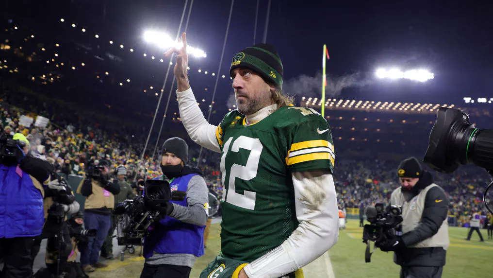 ‘His Problem Is I’m Not Vaccinated’: Aaron Rodgers Responds To ‘Absolute Bum’ MVP Voter