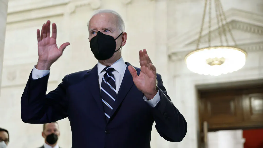 Biden Administration To Drain Strategic Stockpile, Hand Out 400 Million Free N95 Masks