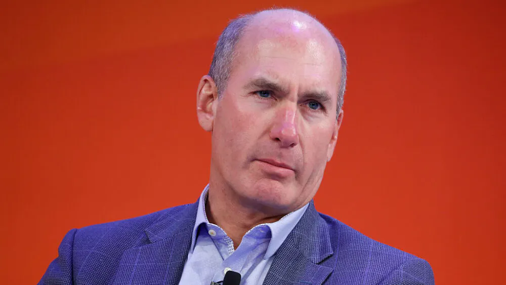 AT&T, Verizon Postpone 5G Rollout Near Airports Amid Pressure From Government, Aviation Officials