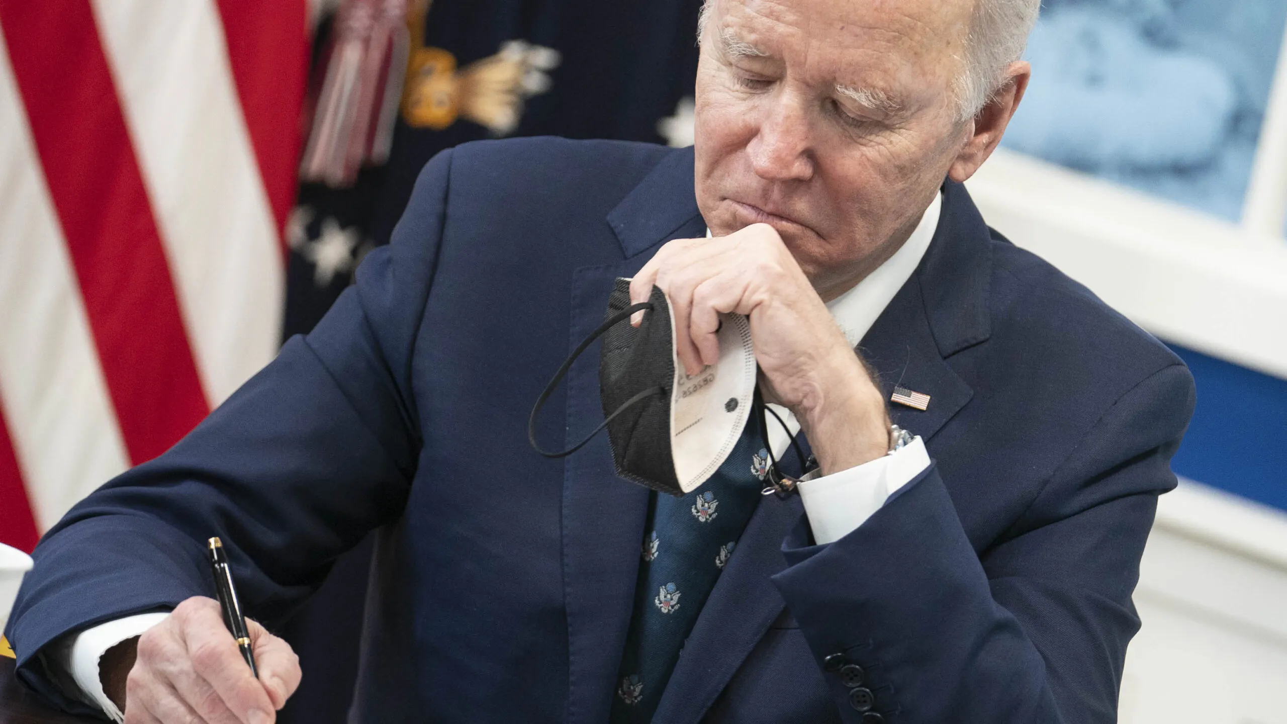 WATCH: Biden ‘Stares Blankly Ahead’ When Pressed On When Americans Get Free COVID Tests