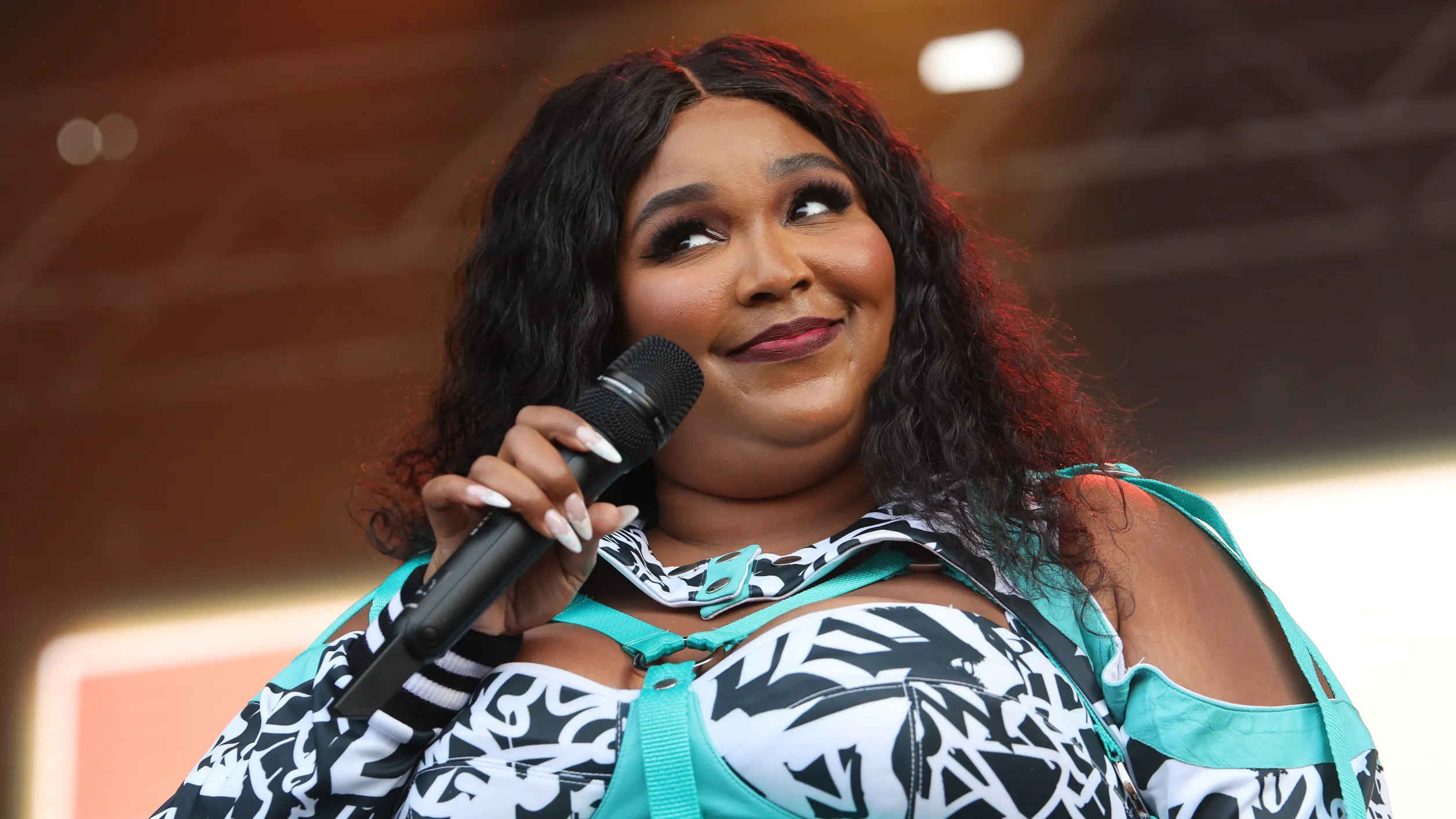 ‘I Gained Weight’: Lizzo Celebrates Her Shape With Raunchy Song And Dance Video On Instagram