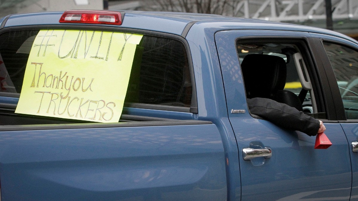 Video: Truckers Pray The ‘Our Father’ After Voting To Continue Blockade Of U.S.-Canadian Border