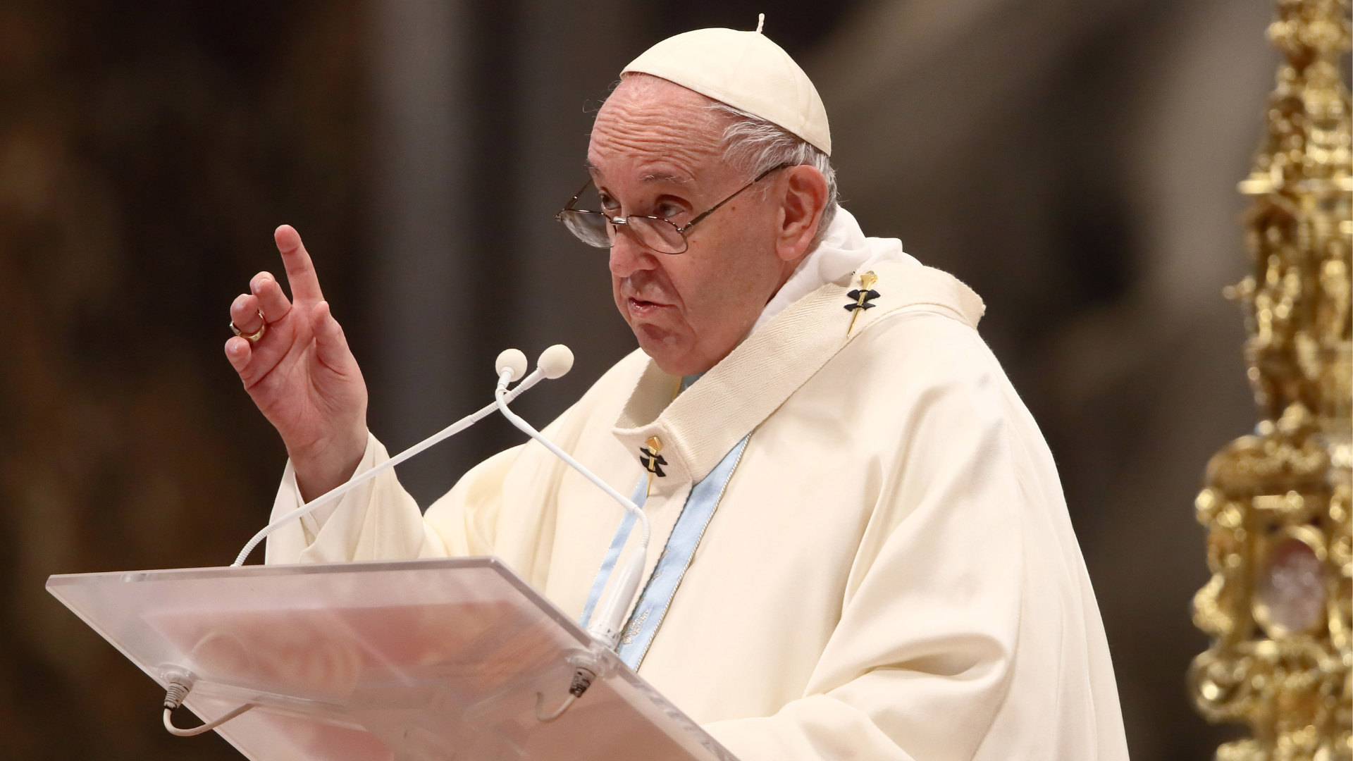 Vatican apologizes for Pope Francis’ remarks on excessive homosexuality in seminaries