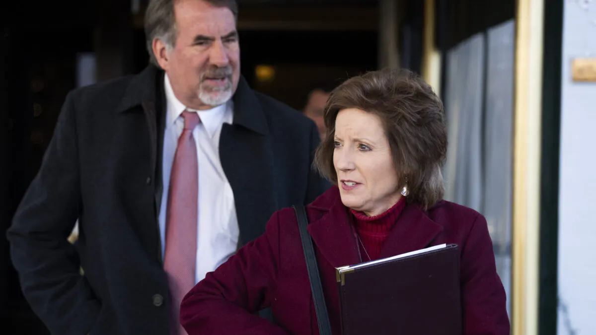 Another Republican Joins Efforts To Ban Insider Trading, Introduces Legislation In The House