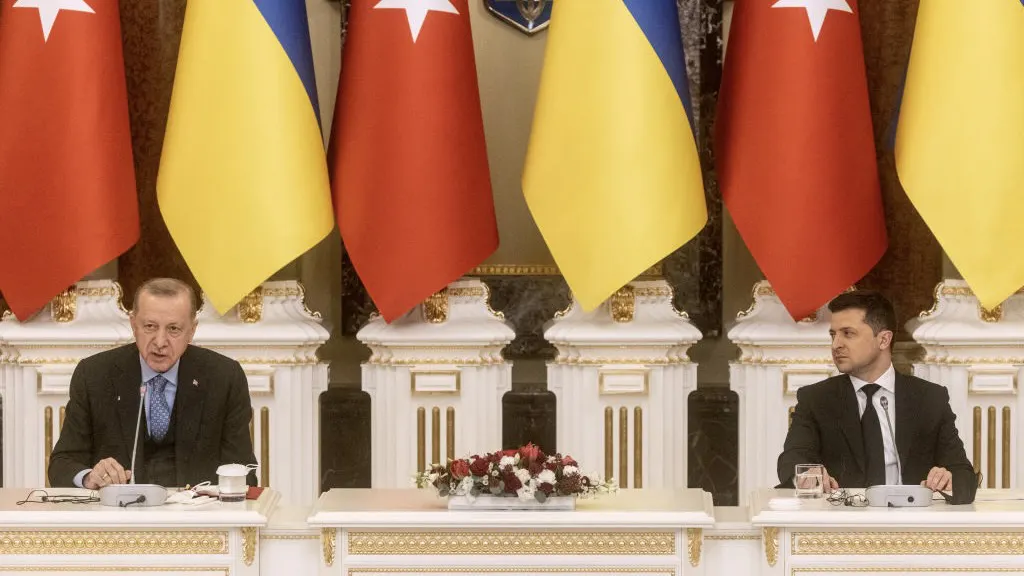 Ukraine, Turkey Secure Deals Amid Russia Tension