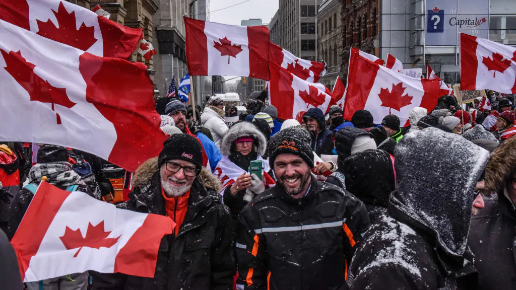 Protesters Double Down After Trudeau Invokes Unprecedented Emergency Powers, Threatens Bank Accounts