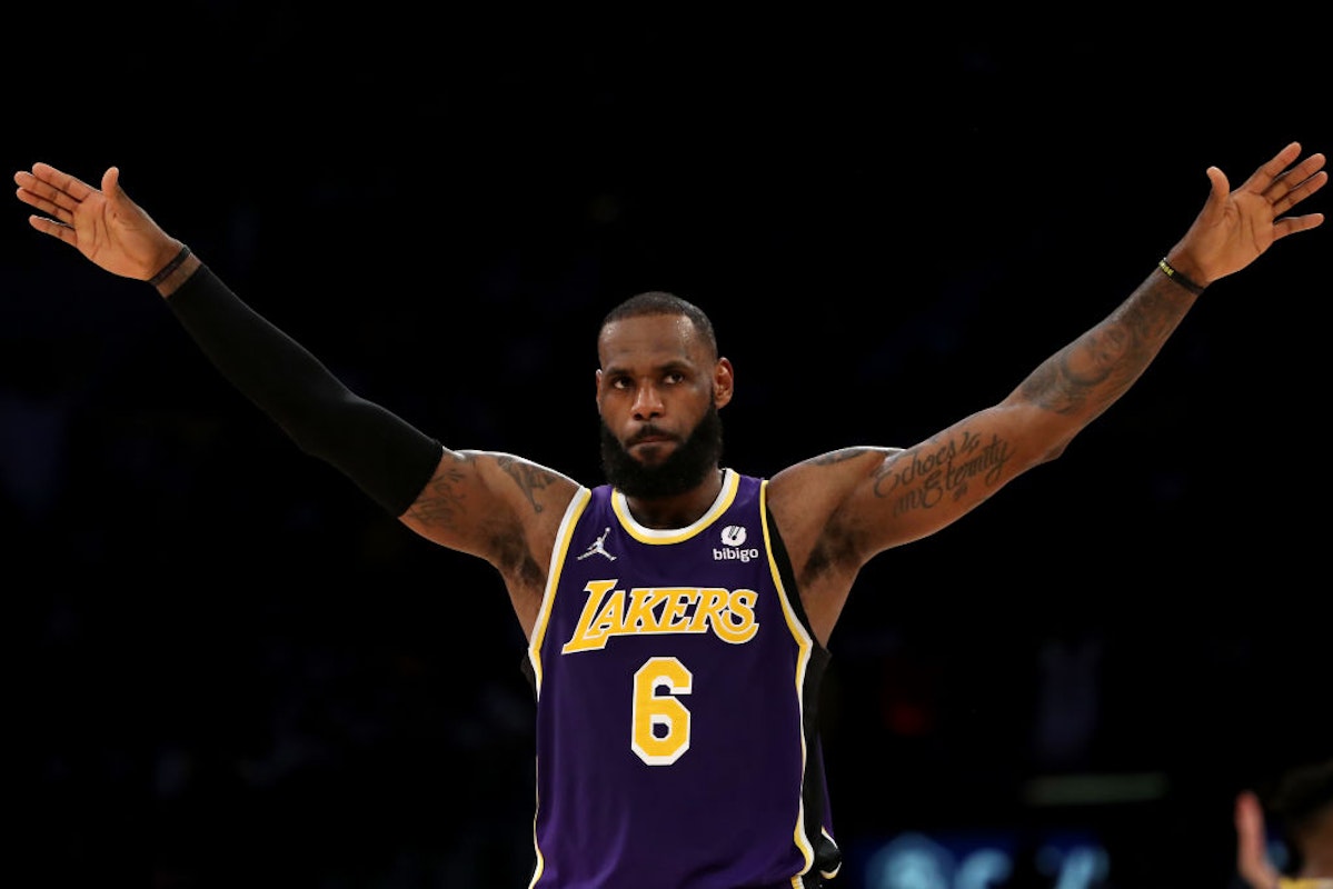 Lakers' LeBron James doesn't rule out another return to Cleveland
