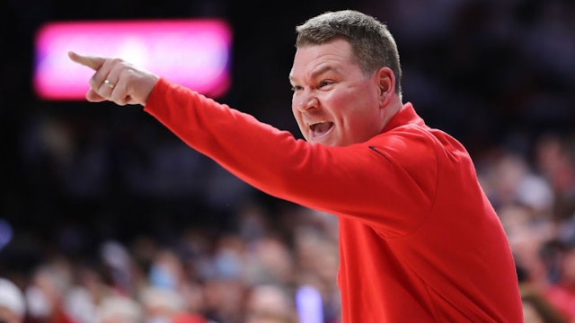 TUCSON, ARIZONA - FEBRUARY 19: Head coach Tommy Lloyd of the Arizona Wildcats instructs his team during the game against the Oregon Ducks at McKale Center on February 19, 2022 in Tucson, Arizona. (Photo by Rebecca Noble/Getty Images)