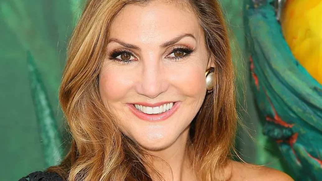 Comedian Heather McDonald Jokes About Collapsing On Stage After Bragging ‘About Being Vaccinated’