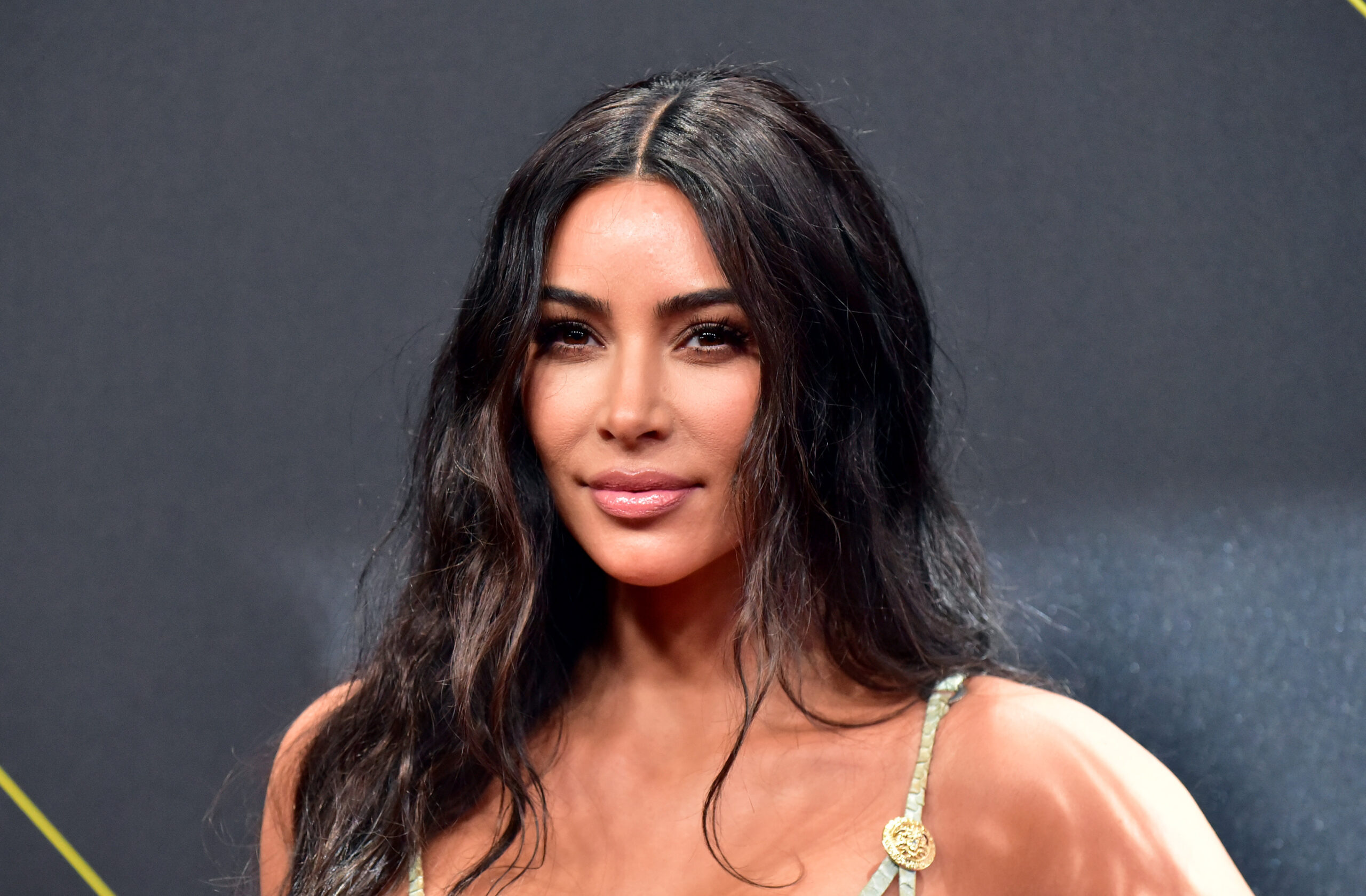 Netflix removes scene of Kim Kardashian being booed at Brady roast