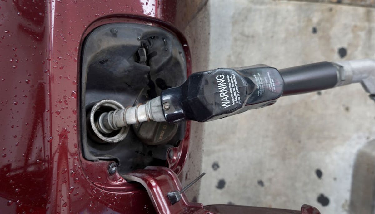 Police Arrest Thieves Who Stole Thousands Of Gallons Of Gas From Florida Gas Stations 1 image