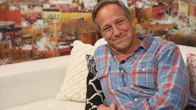 NEW YORK, NEW YORK - JANUARY 09: (EXCLUSIVE COVERAGE) Mike Rowe visits People Now on January 09, 2020 in New York, United States. (Photo by Manny Carabel/Getty Images)
