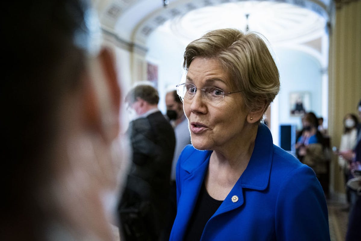 Elizabeth Warren Gets Math Wrong When Discussing Women’s College Debt 1 image