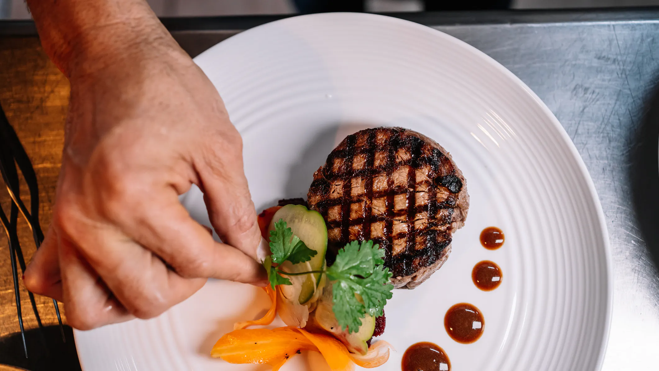 ‘I Wouldn’t Have Wished My Life On Anyone’: Celebrity Chef Reveals Past Including Mob Killings, Torture