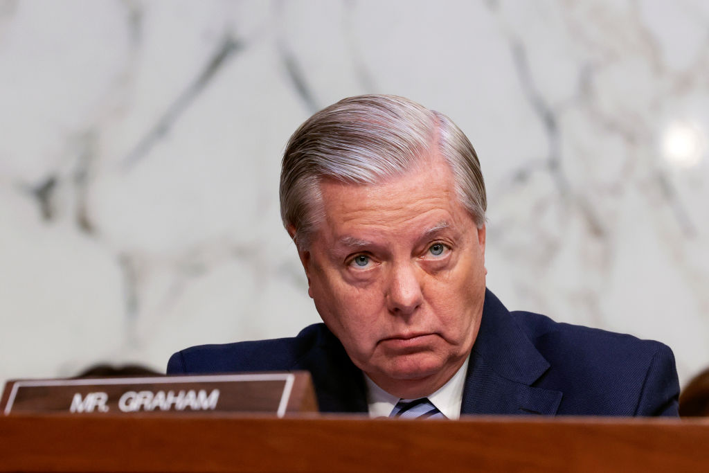 Senator Graham: Apple Is Making A Big ‘Mistake’ By Caving To The Chinese Communist Party