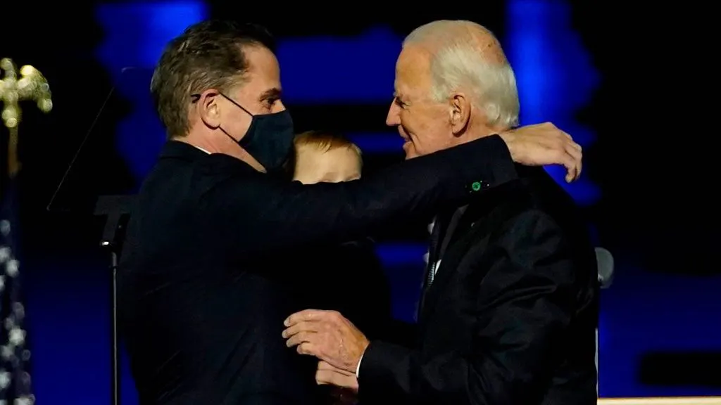 Bestselling Author Peter Schweizer Breaks Down FBI Probe Into Hunter Biden, Potential Links To President