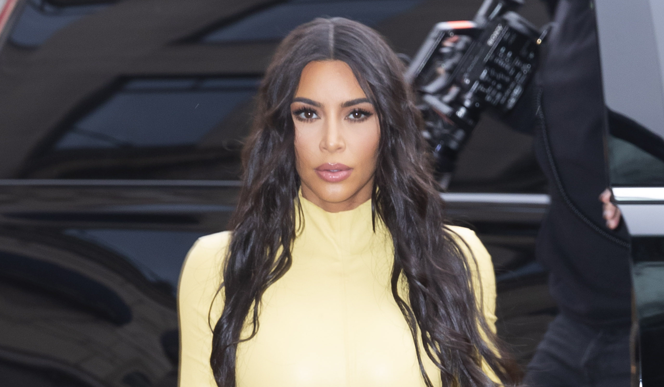 Kim Kardashian Looks Completely Unrecognizable On Latest Cover Wearing ...